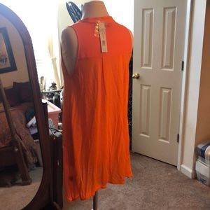 Ladies sleeveless shirt